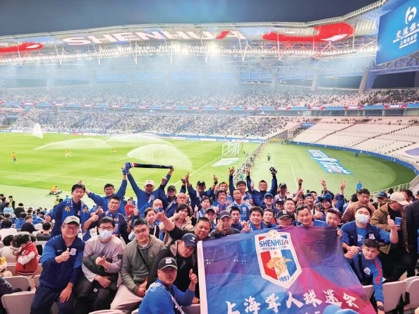  東體介紹上海聾人球迷會：最安靜的助威，最“響亮”的看臺