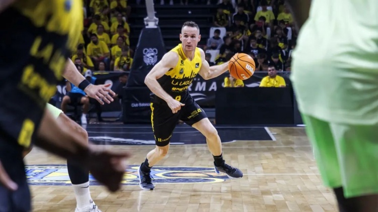  NBA初代老六，42歲進(jìn)入生涯巔峰？！
