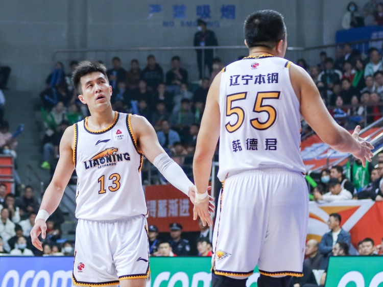  里程碑！韓德君8625分追平郭艾倫 并列遼籃隊(duì)史得分王