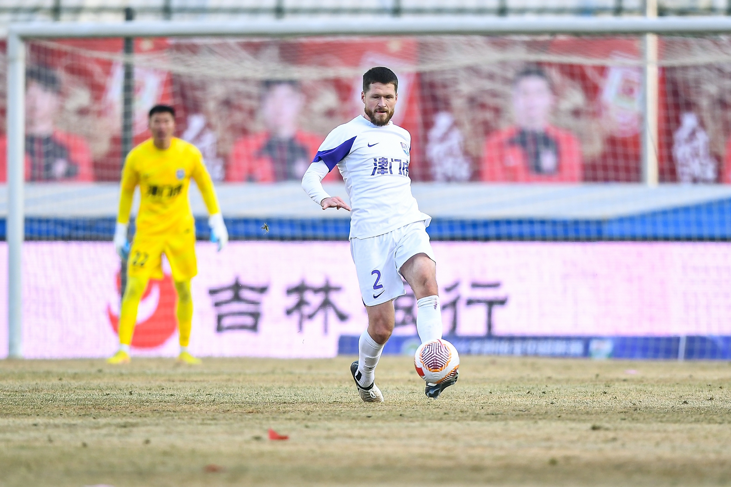  津門虎舊將亞冠對(duì)決格蘭特勝出，津媒：他離開津門虎因存?zhèn)‰[患