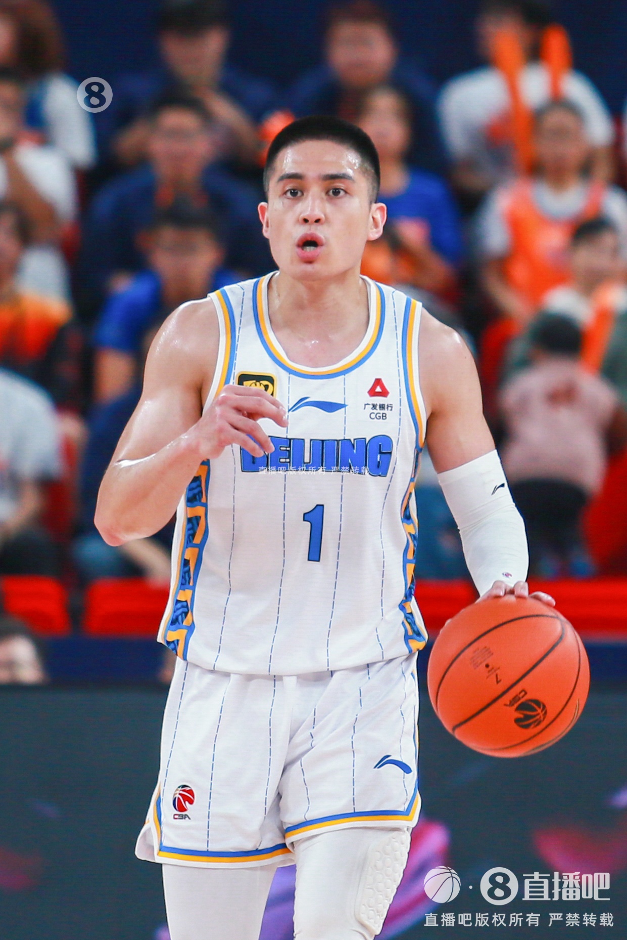  拼盡全力！陳盈駿14中8空砍全隊(duì)最高26分外加5板6助 三分8中4