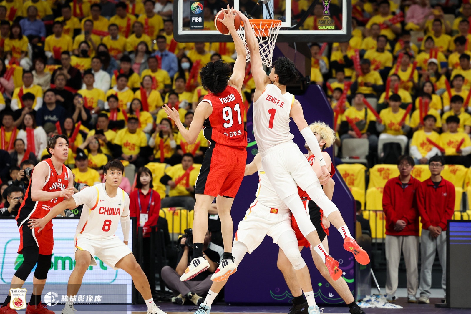  中國(guó)男籃內(nèi)外開花 曾凡博攻防一體在線 中國(guó)大勝日本42分！