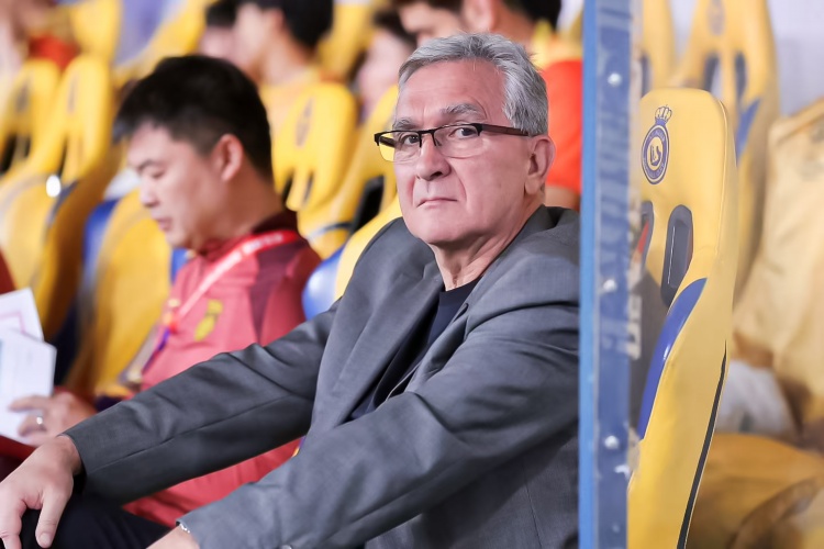  李佳悅：伊萬陣型打法讓我摸不著頭腦，上半場應打541做好防守